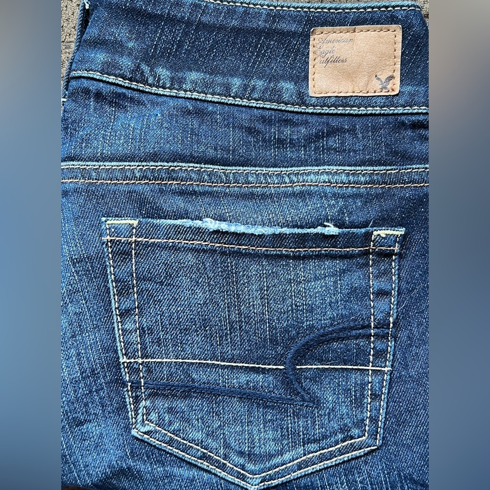 American Eagle dark wash Artist crop stretch jeans - Picture 7 of 8